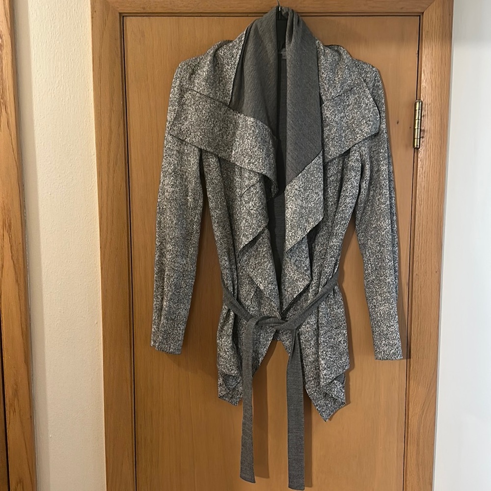 People Like Frank Women’s Waterfall Tie Front Belted Cardigan Sweater Gray XS